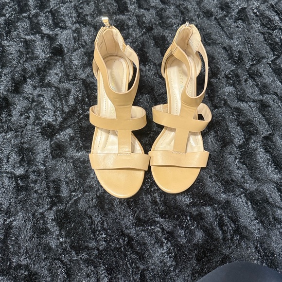Andrew Geller Tan Strappy Sandals - Picture 1 of 7